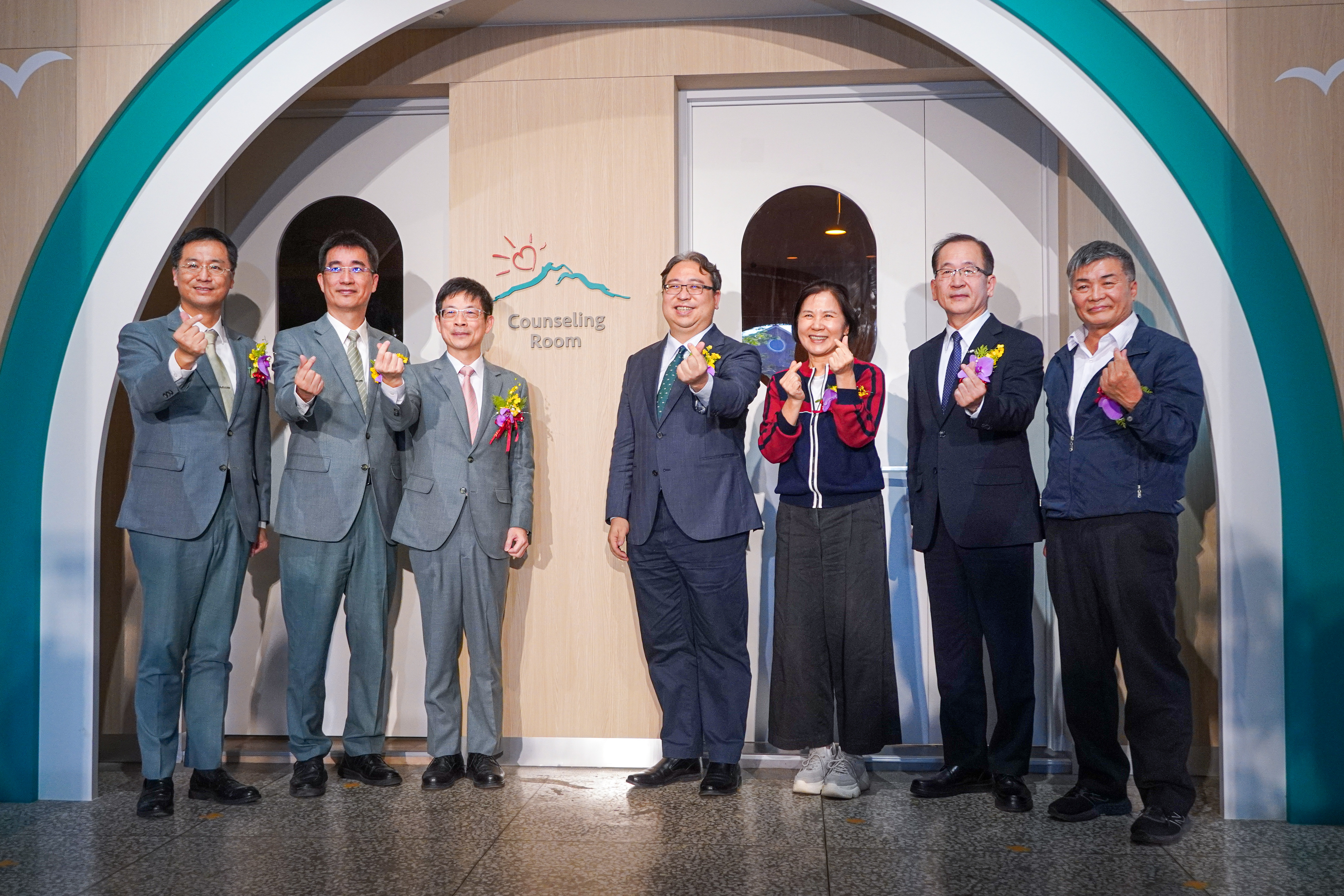 來賓共同合影_0