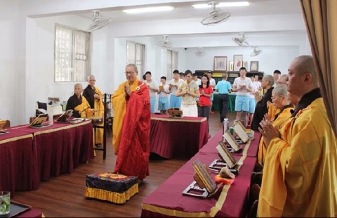 Master teaches about Love during the Ghost Festival Ceremony at the Taipei Juvenile Detention House    2016/08/16